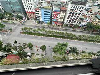 Chung cư liễu giai tower  view mặt phố  dt 70m 2 ngủ 2wc 2 lôgia  vị trí đắc địa full tiện ích
