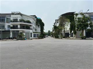 Chính chủ cần bán căn shophouse 90m2 mặt đường văn tiến dũng 40m, mặt tiền 6m view công viên
