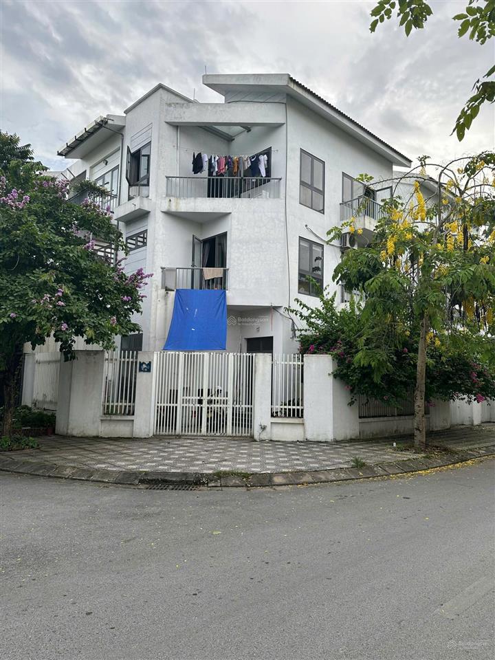 Bán căn liền kề góc 115m2 mặt tiền 12m, view trường học hướng đông nam tại vị trí đẹp tasco