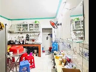 Nhà đẹp hẻm 6m thông ngay truong học vây quanh hiệp thanh q12