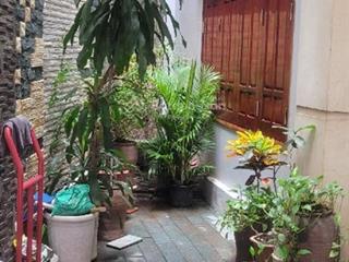 Cần bán gấp  chỉ 120tr/m2  trương định  bạch mai 65m2 x 5t  8t
