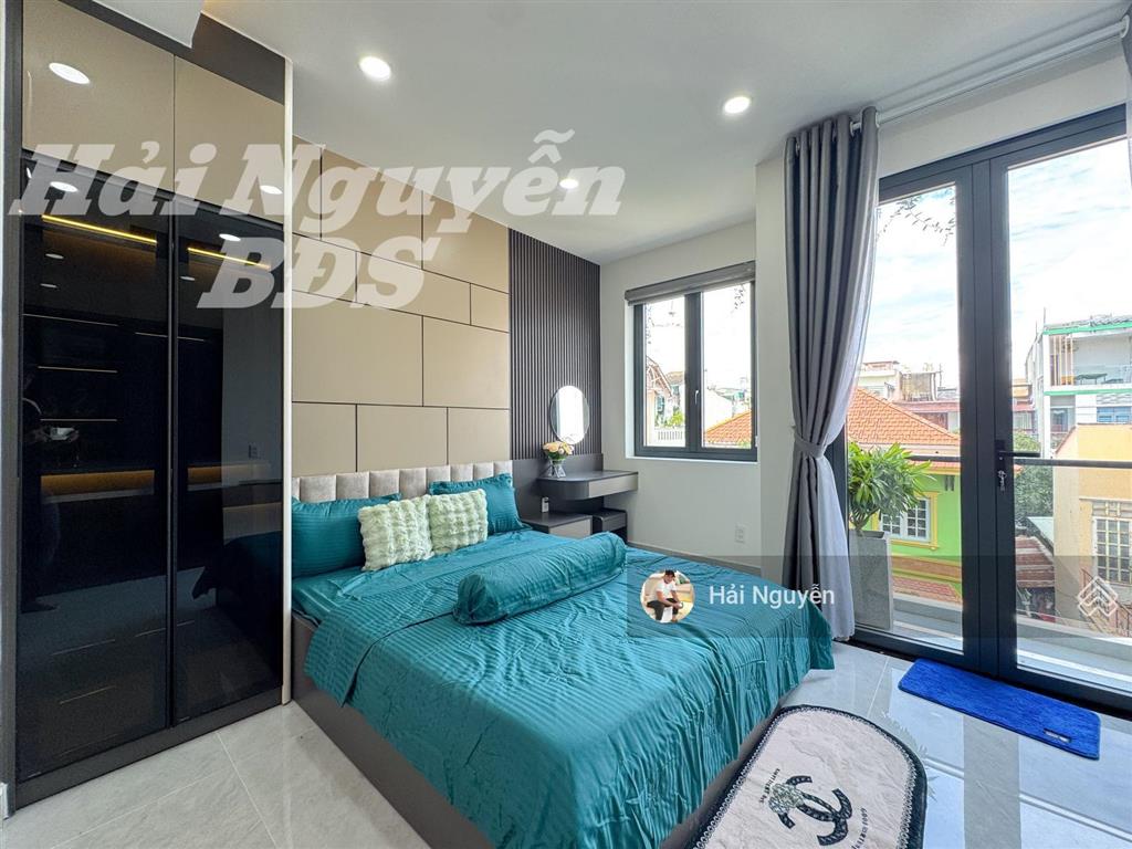 Nhà 3 lầu full nội thất hẻm xe hơi đường nguyễn thị thập  q7