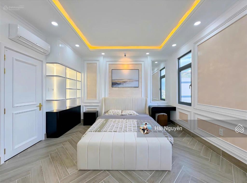 Siêu phẩm tân cổ điển full nội thất  mặt tiền đường 8m  khu dân cư compound