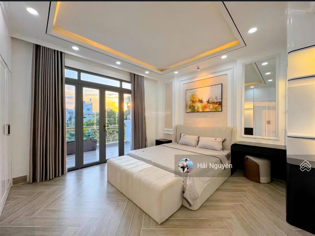 Siêu phẩm tân cổ điển full nội thất  mặt tiền đường 8m  khu dân cư compound