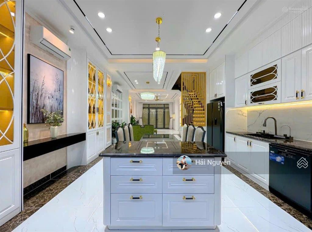 Siêu phẩm tân cổ điển full nội thất  mặt tiền đường 8m  khu dân cư compound