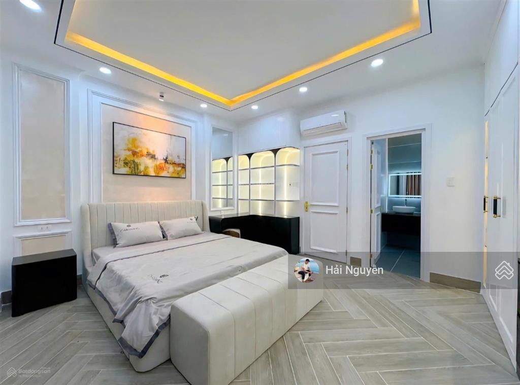 Siêu phẩm tân cổ điển full nội thất  mặt tiền đường 8m  khu dân cư compound