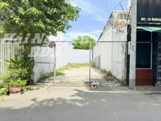 Bán lô đất đẹp mặt tiền đường số lâm văn bền  q7