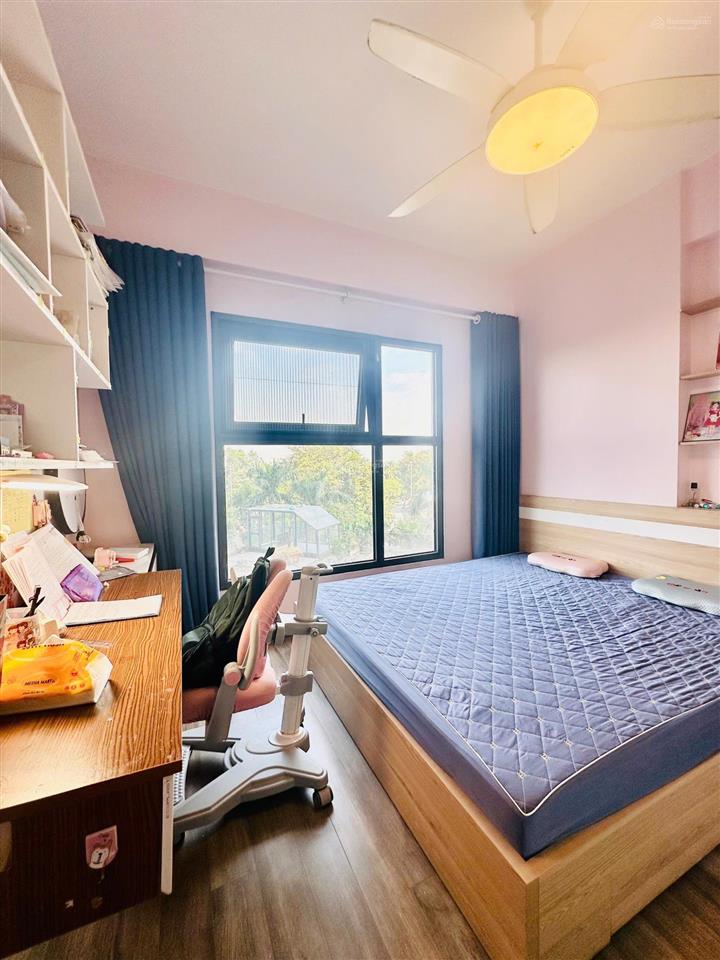 Chính chủ bán căn 70m2 2pn, 2vs giá chỉ hơn 4 tỷ tại ecopark vị trí đẹp, full nội thất