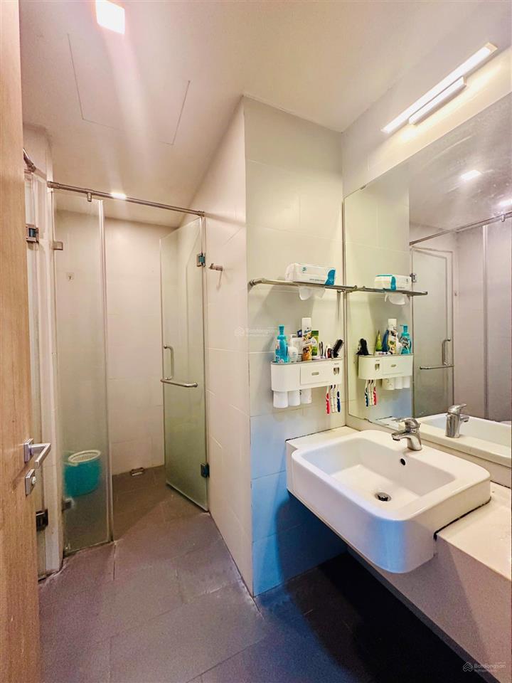 Chính chủ bán căn 70m2 2pn, 2vs giá chỉ hơn 4 tỷ tại ecopark vị trí đẹp, full nội thất