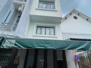 Bán nhà đường xe hơi dòng tiền 240tr q. 7 giá 5,3 tỷ (đã giảm 200tr)