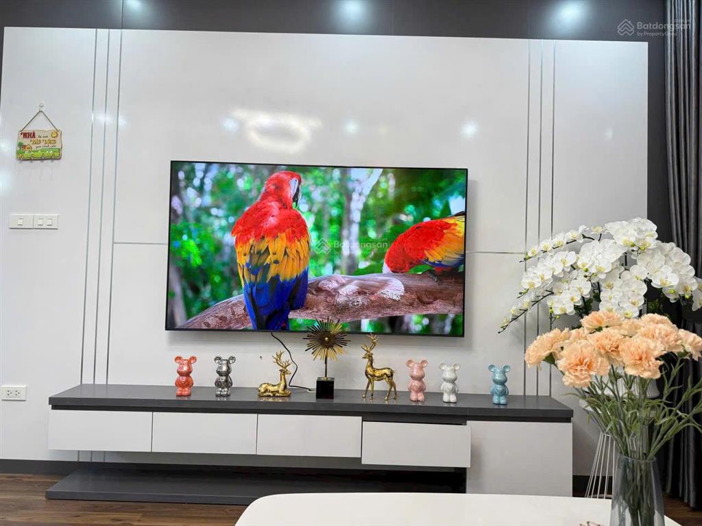 Chính chủ cho thuê căn 2 ngủ chung cư thái hà 43 phạm văn đồng giá chỉ 9.5tr