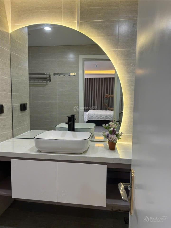 Chính chủ cho thuê căn hộ 2pn green stars. cơ bản 9,5tr/full đồ 11,5tr.  0886 092 ***