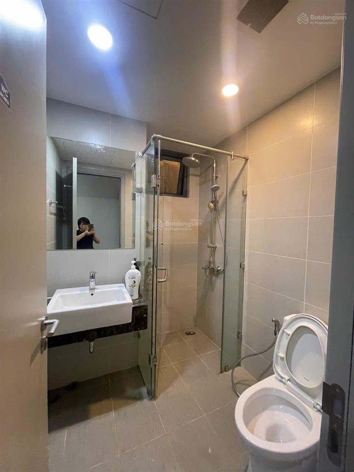 Bán căn hộ kế góc the gold view bến vân đồn  quận 4  2pn/81m2 full nội thất giá 6,8tỷ. 096278183