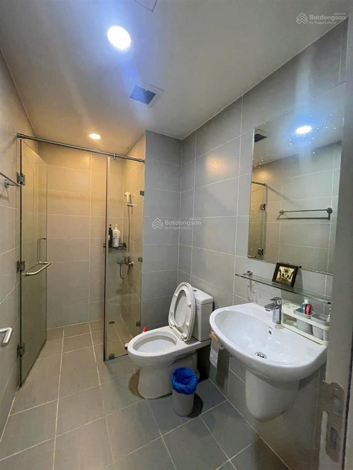 Bán căn hộ kế góc the gold view bến vân đồn  quận 4  2pn/81m2 full nội thất giá 6,8tỷ. 096278183