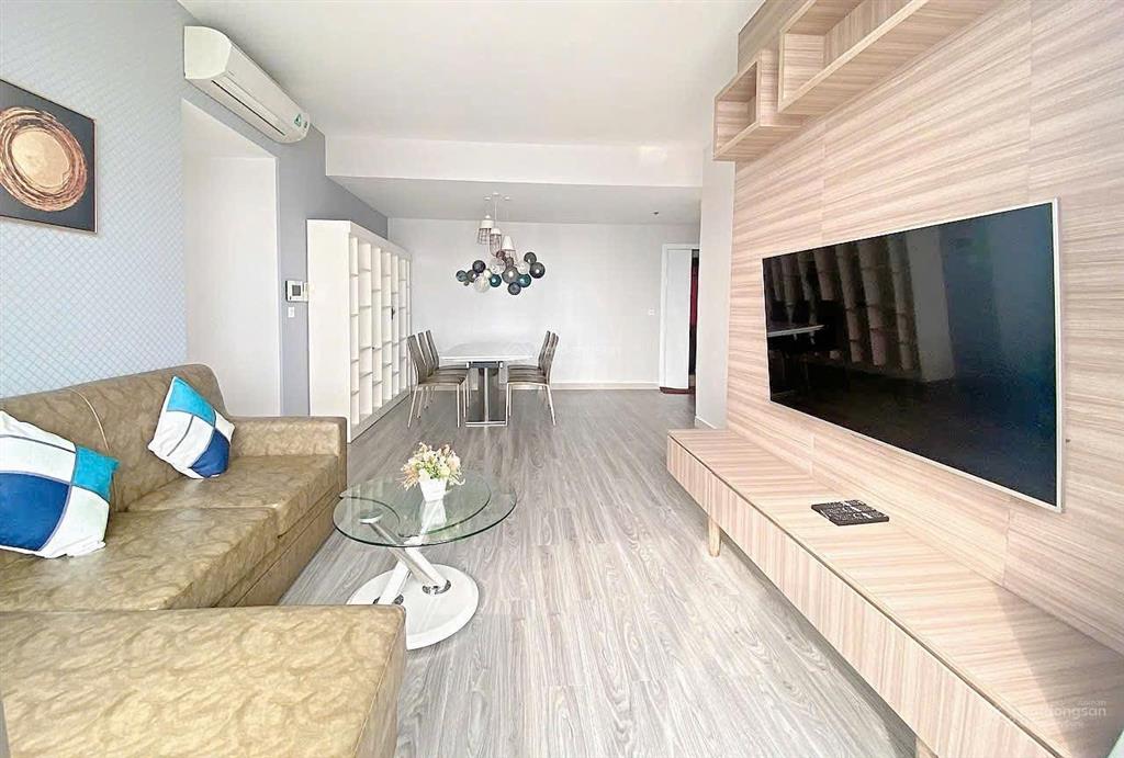 Bán căn hộ kế góc the gold view bến vân đồn  quận 4  2pn/81m2 full nội thất giá 6,8tỷ. 096278183