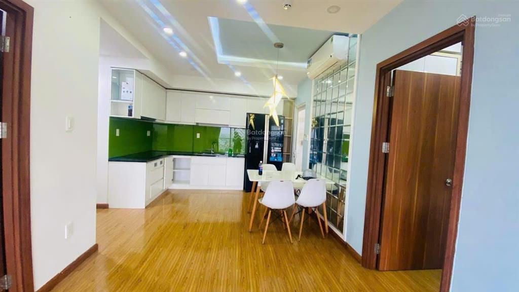 Bán căn góc có ban công flora fuji  nam long  quận 9 2pn/68m giá 3,9ty,full nội thất.0962781***