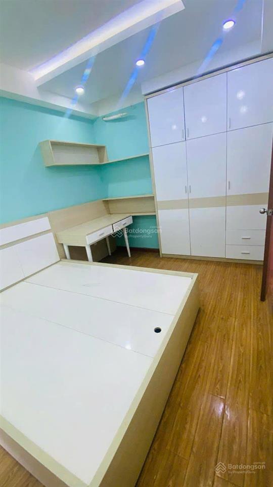 Bán căn góc có ban công flora fuji  nam long  quận 9 2pn/68m giá 3,9ty,full nội thất.0962781***