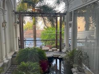 Bán gấp biệt thự ngang 8m nội thất siêu sang5tầng(có hầm) 190m2 ngay tt nhà bèchỉ hơn 20tỉ tl