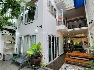 Biệt thự sân vườn ngay himlam 200m2  ngang 7.5x27m  3 tầng  sát lotte q7  giá chỉ 135tr/1m2 tl