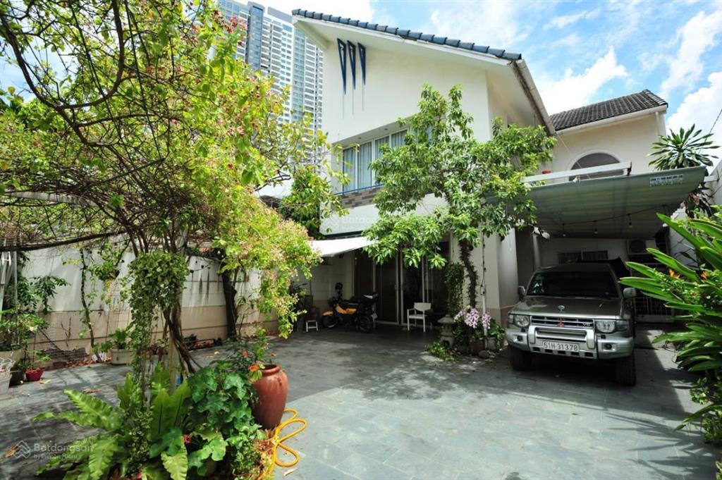 Biệt thự sân vườn quận 7  cn 265m2 đất  10x27m hẻm xe hơi 2 tầng  sát đ tân phú khu phú mỹ hưng