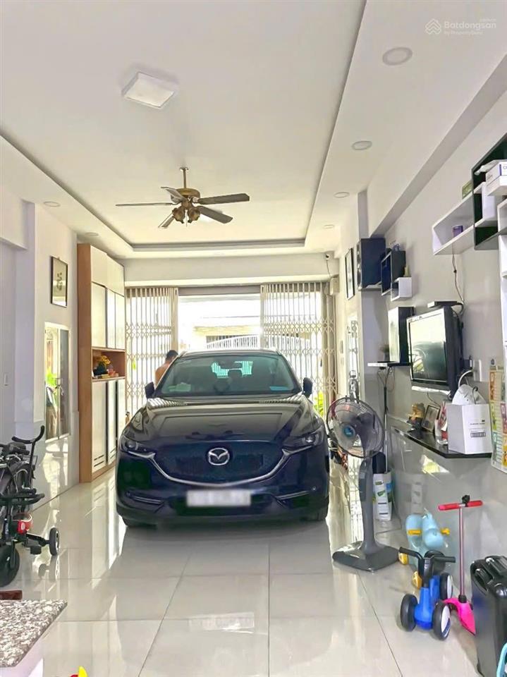 Nhà hẻm nhựa 6m ô tô trong 2tầng 4x15 cn 60m2 gần trường thcs nguyễn hiền q7chỉ 8tỉ tl