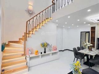 Bán nhà full nội thất  2tầng  5x12  tt nhà bè  500m tới cầu phú xuân q7  shr hc  3tỷ hơn tl