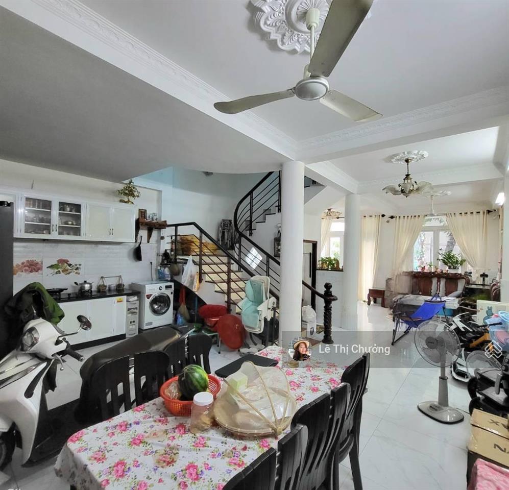 Bán nhà ngay tt nhà bè 4tầng 8x15 đường nhựa 106m2 ngay chân cầu long kiểng 7.76tỷ