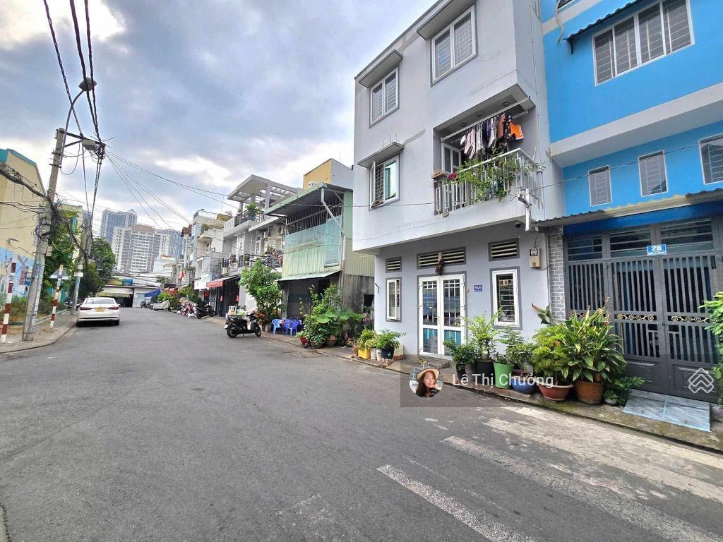 Bán nhà ngay tt nhà bè 4tầng 8x15 đường nhựa 106m2 ngay chân cầu long kiểng 7.76tỷ