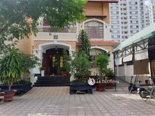 Biệt thự gò ô môi quận 7cn 377m2 ngang 24m 3tầng btct  sân đậu 8ô tô chỉ hơn 60tr/1m2 26tỷ tl