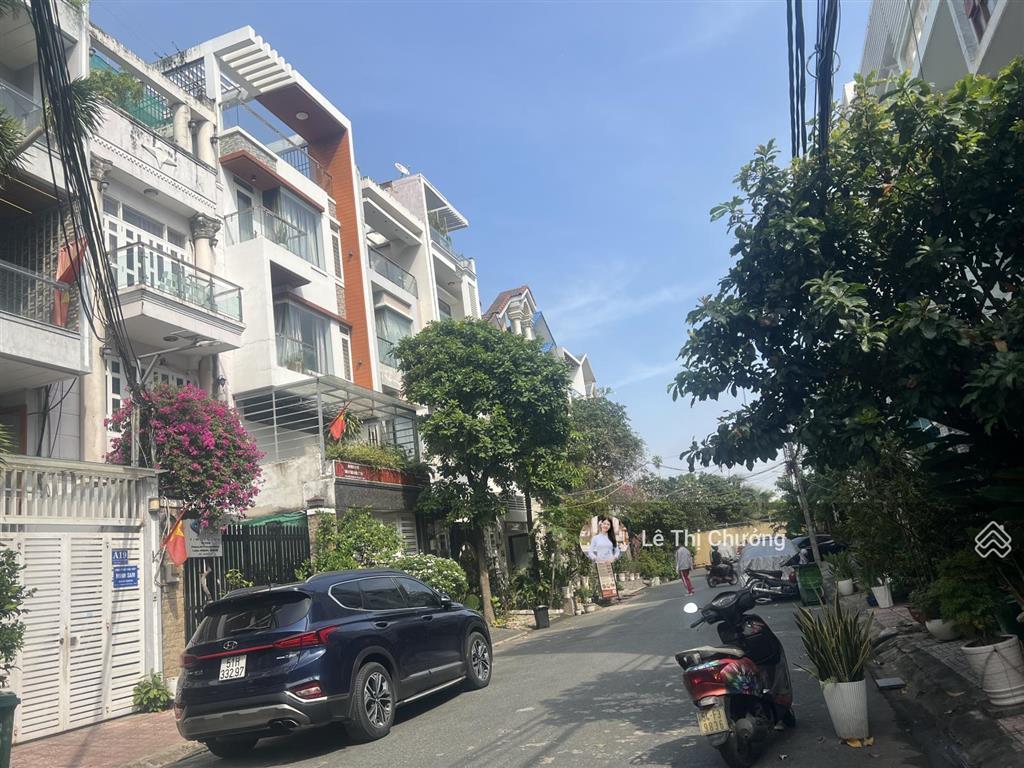 Bán nhà quận 7  khu lý phục man  4tầng  ngang 8m 153m2 đường 6m  sát trường nguyễn hiền 13 tỷ