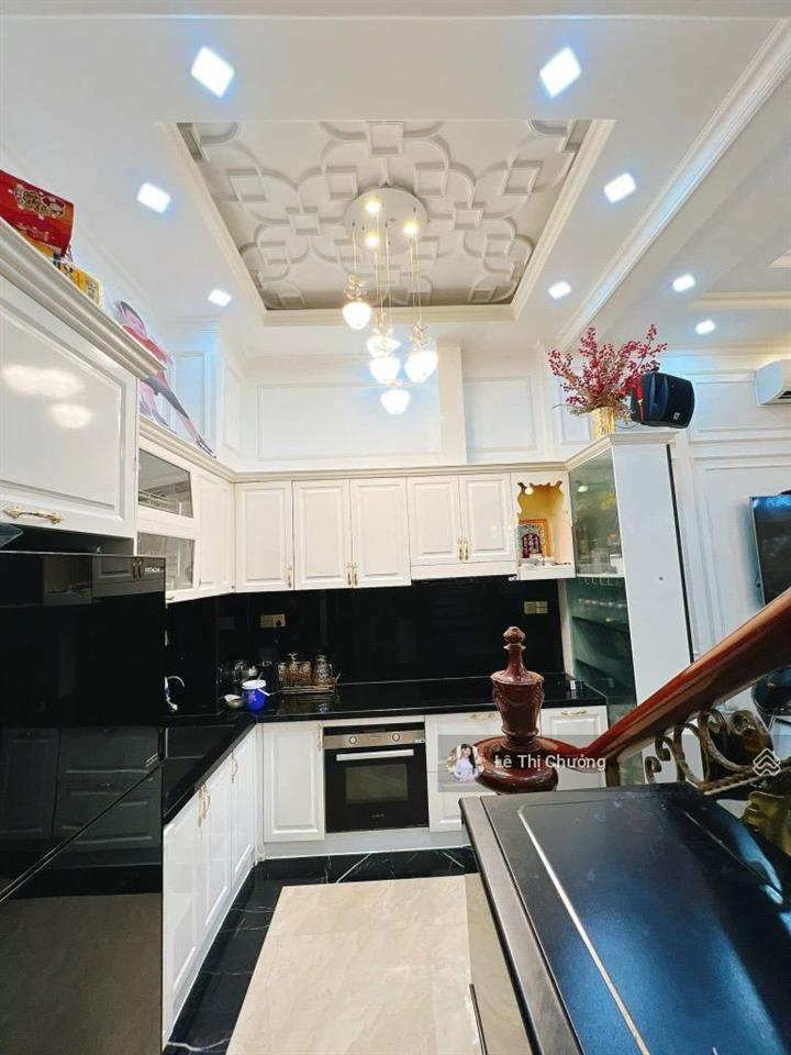 Bán nhà quận 7  khu lý phục man  4tầng  ngang 8m 153m2 đường 6m  sát trường nguyễn hiền 13 tỷ