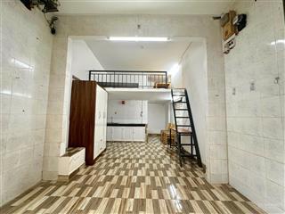 Căn hộ gác lửng mặt tiền quận 10 vừa ở vừa kinh doanh gần toà viettel, vòng xoay dân chủ.