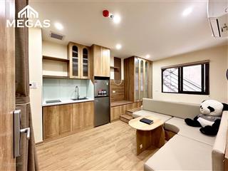 Cho thuê căn hộ 2pn trung tâm ba đình ô tô đỗ cửa gần tây hồ, cầu giấy nhà mới tinh