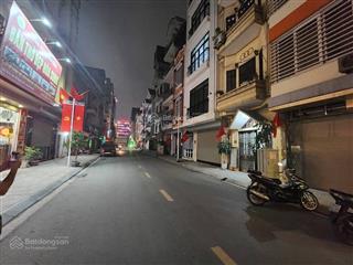 Bán nhà phố nguyễn xiển. dt 40m2/6 tầng. ô tô đỗ cửa. thang máy. kinh doanh tốt. lô góc. 11.2 tỷ