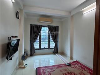 Bán nhà phố nguyễn trãi. dt 47m2/3 tầng. gần ô tô. an ninh tốt. dân trí cao. giá 7 tỷ 4