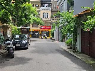 Bán nhà phố nguyễn trãi. dt 63m2/4t. ngõ thông. gần ô tô. dòng tiền 30tr/1th. dân trí cao. 9,6 tỷ