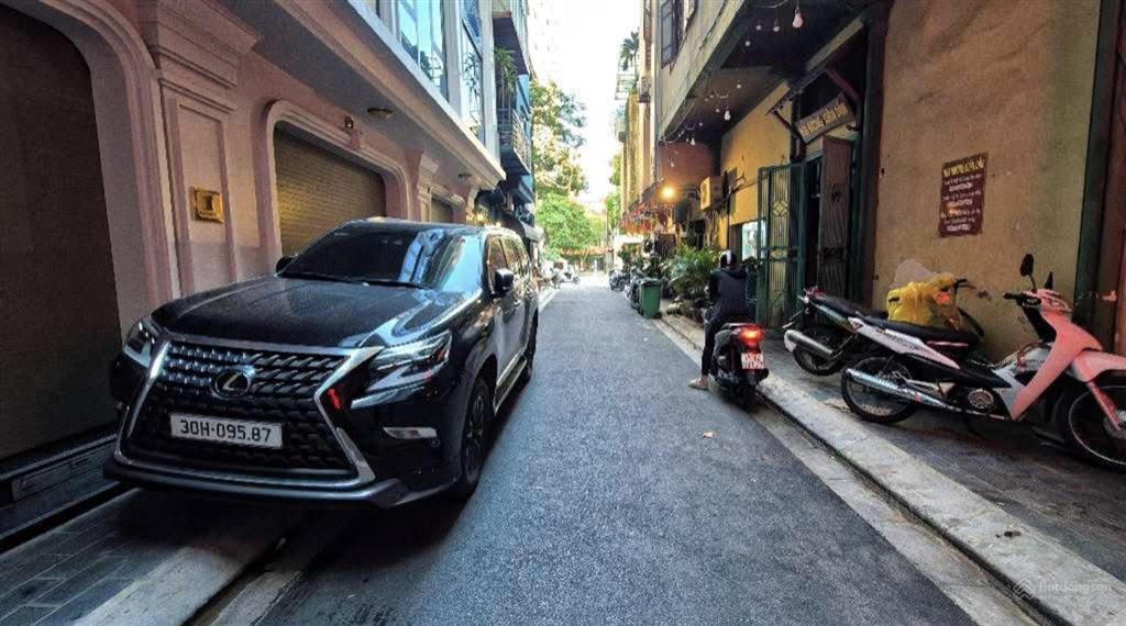 Bán nhà phố nguyễn lương bằng. dt 32m2/4 tầng. cách ô tô 30m. nhà đẹp. dân trí cao. giá 6,8 tỷ