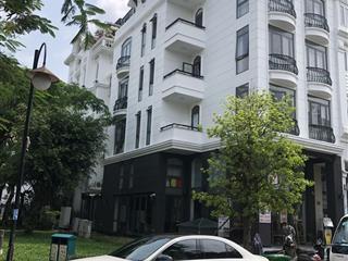 Bán nhà căn góc công viên khu hưng gia, pmh, diện tích 8*18,5m, có 17 phòng. 56tỷ800, 0903 775 ***