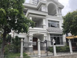 Bán nhà biệt thự đơn lập,khu trung tâm phú mỹ hưng, quận 7, dt đất 275m2,giá 79 tỷ sh.0903 775 ***