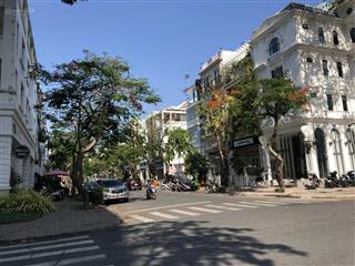 Bán 2 căn nhà phố kinh doanh khu hưng phước, phú mỹ hưng, diện tích đất 222m2, giá 63 tỷ, s.hồng