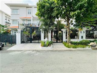 Bán biệt thự song lập đường lớn 17,5m khu cảnh đồi, có thang máy, phú mỹ hưng, quận 7, giá 78 tỷ