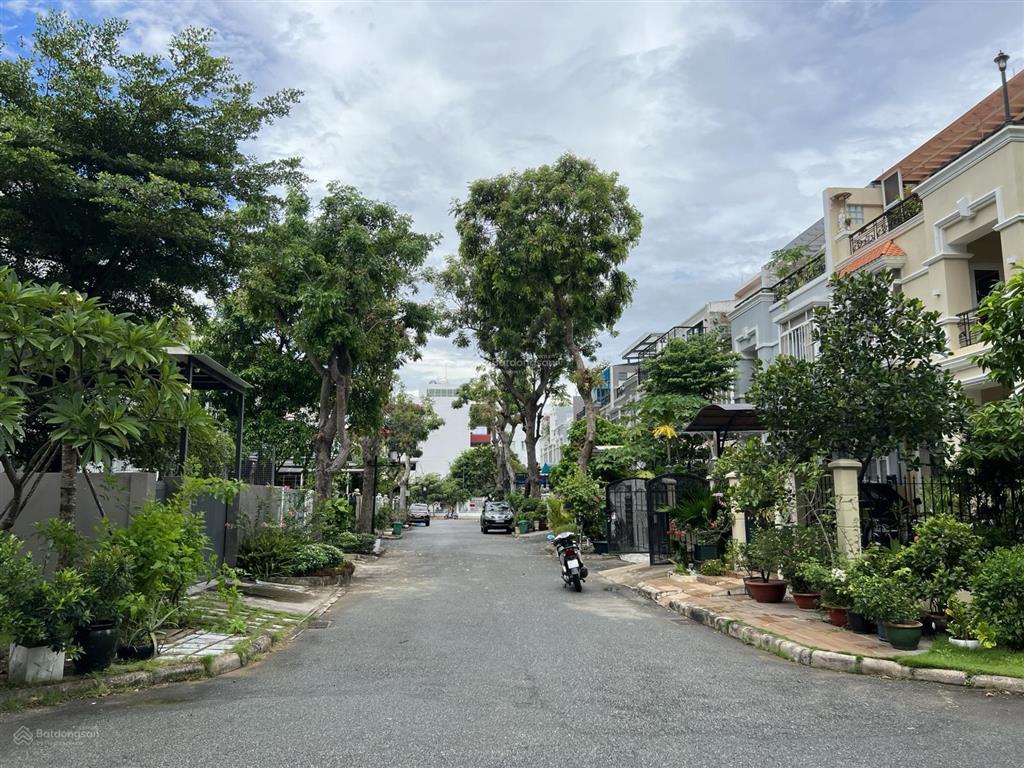 Bán biệt thự đơn lập phú mỹ hưng, quận 7, giá 52,5 tỷ, sổ hồng, 0903 775 ***