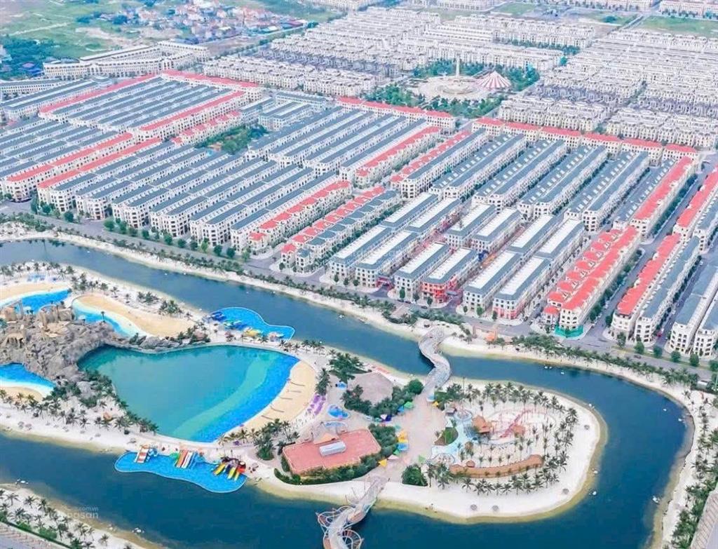 Cắt lỗ san hô diện tích 70m, mặt tiền 5m hướng đông nam vị trí đẹp gần biển giá 10,5tỷ bao phí