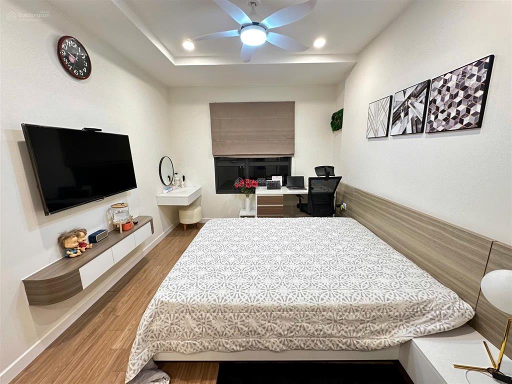 Cho thuê căn hộ kosmo 2pn 84m2 cb & full hướng mát view hồ chỉ hơn 15tr, 0973 177 ***/zalo