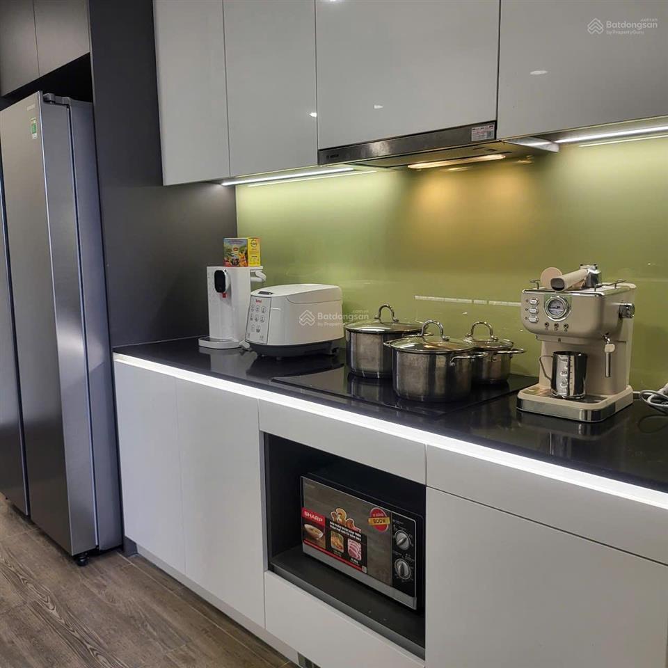 Em cho thuê căn hộ ngđ n01t6 3n cb  full nội thất view hồ giá hơn 20tr.  0973 177 ***/zalo