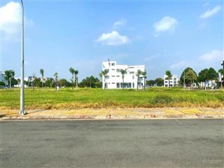 Gấp bán, 5x20=100m2 đường 12m, sổ riêng công chứng chỉ 6,x tỷ