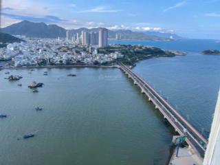 Bán căn góc 76 m2 , 2 phòng ngủ có view , 2 wc , giá 3,3 tỷ ,  0906 549 *** sơn