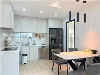 Bán căn hộ rộng nhất tòa , 88m2 ,3 pn , 2 wc, view thoáng ,lầu đẹp, nội thất cao cấp giá chỉ 4,2 tỷ