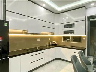 Cho thuê nhà gói 8 đầy đủ nội thất cao cấp , gần hồ bơi hướng mát , giá chỉ 23tr/th,  0906 549 ***