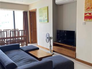 Bán căn hộ sát biển 59.7 m2, 1pn, lầu cao view phố, sổ hồng lâu dài giá chỉ 4,5 tỷ tặng nội thất